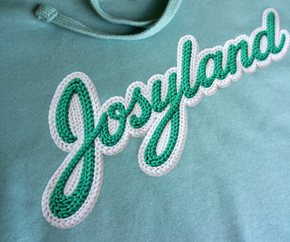 JOSYLAND Damen Cropped Hoodie aus weichem Stoff, mit Kapuze und lockerer Passform, in hellgrau.